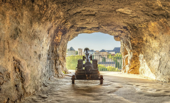 Canon dans les casemates du Bock