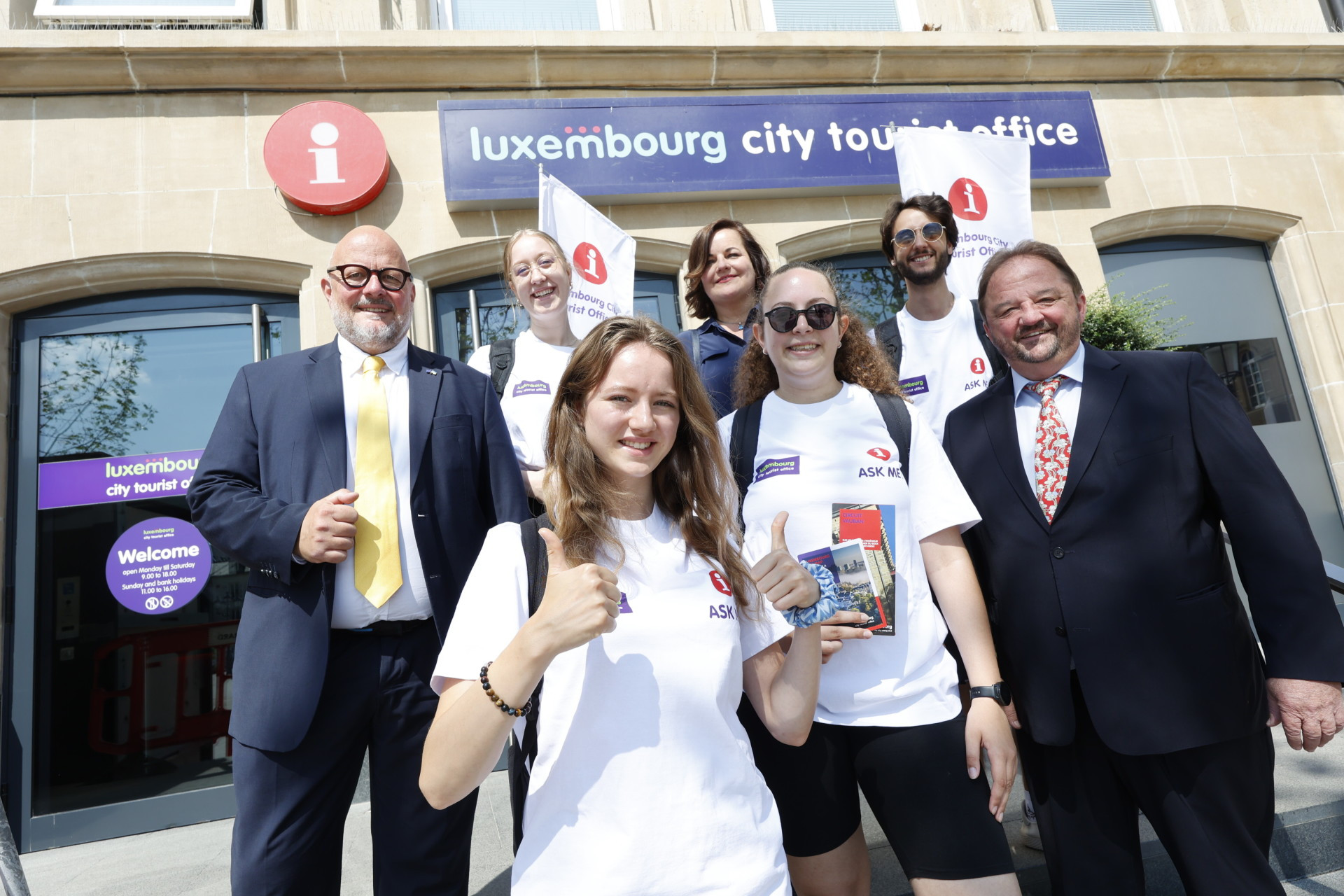 Jackets © Blitz Photo Agency : LCTO